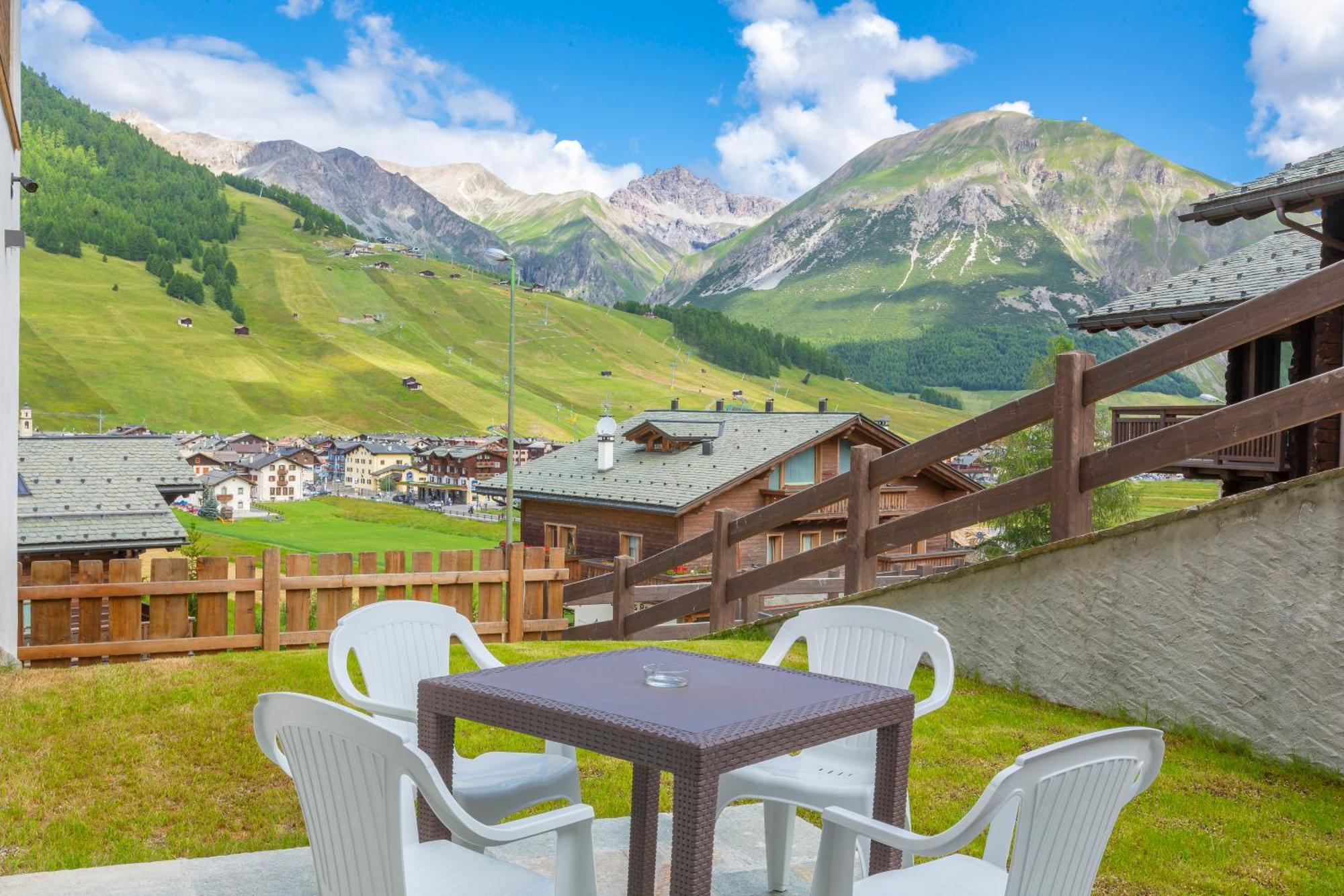 Casa Luminosa Ski In -Ski Out 100M - Happy Rentals Livigno Exterior foto